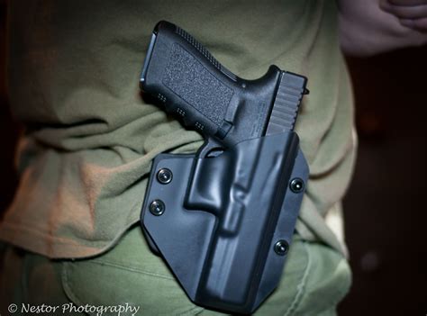 Alien Gear Cloak Shoulder Holster Review 的图像结果