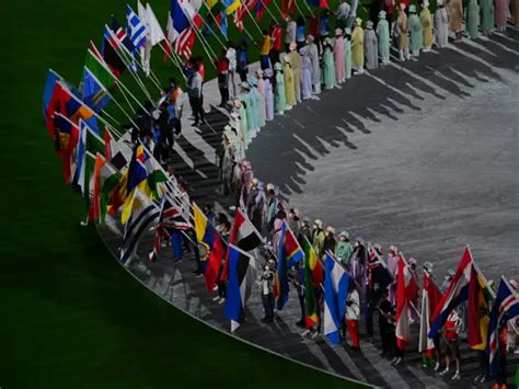 Flags of the world - Tokyo douses Olympic flame in closing ceremony of ...