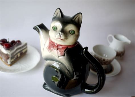 黒白猫ティーポット Erphila社 ドイツ製ビンテージ陶器 | こりすのパン屋Base店 （世界の蚤の市 ひとつだけの宝物）