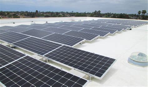 Commercial Solar Installation 的图像结果