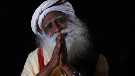7 life lessons from Sadhguru that can change how you see stress