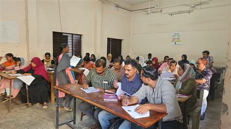 Karthyani teacher makes literacy a lifesaver | Enlight News Portal