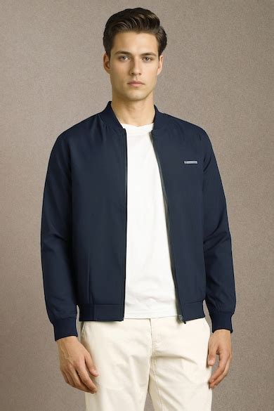 Buy Men Casual Navy Solid Jacket Online - 40080162 | Louis Philippe