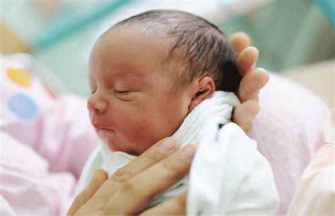 Neonatal Jaundice: A Concern for Infant Health" – Livby
