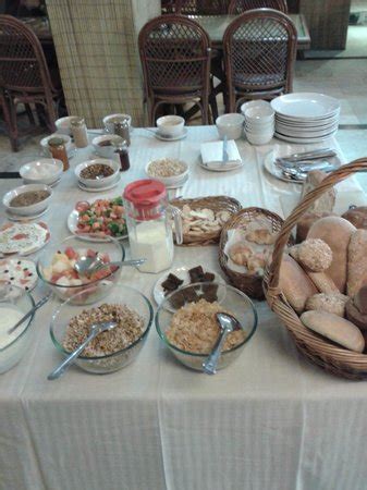 BROWN BREAD BAKERY, New Delhi - 5084 - A Ajay Guest House Ground Floor ...