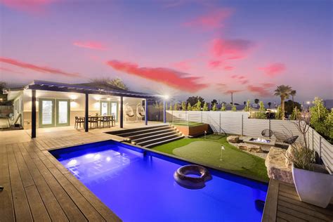 Modpools Shipping Container Pools 的图像结果