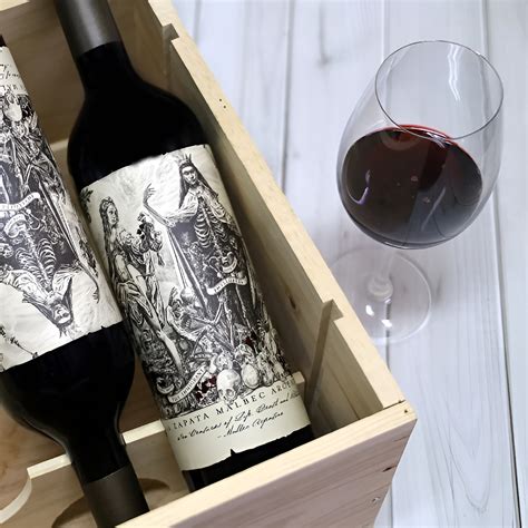 Is Malbec Sweet or Dry? What to Expect in the Glass - Woodland Hills ...