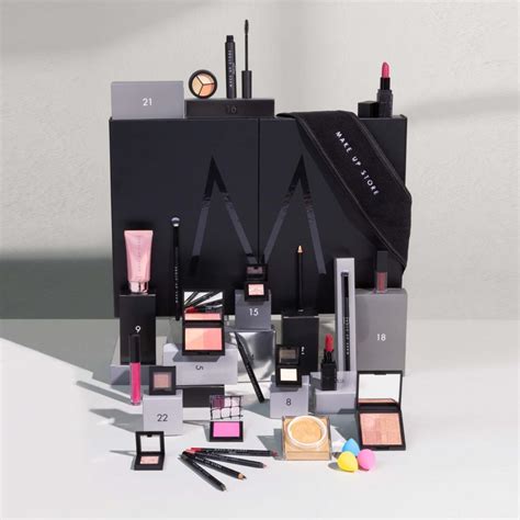 Make Up Store 24 Days of Makeup Julkalender | lyko.com