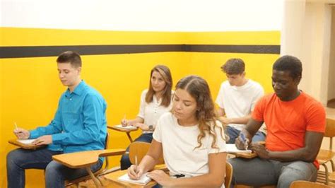 Classroom Driving Lesson 的图像结果