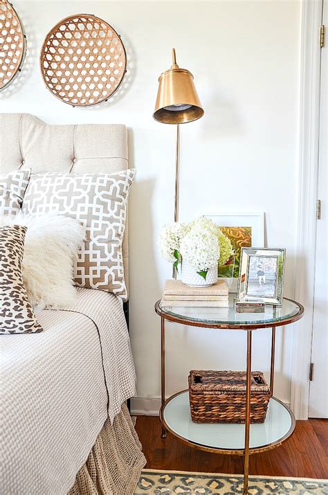 How to Build a DIY Nightstand with a Drawer - FREE PDF Plans!