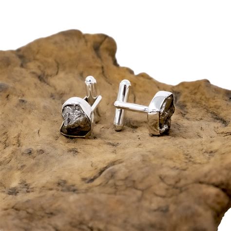 Cufflinks – Flames of the Forest