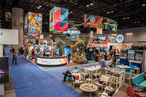 Miro Exhibit: Customer Reviews, Stands and Services