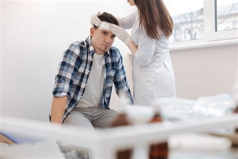 Concussion Symptoms You Should Never Ignore | Reader's Digest
