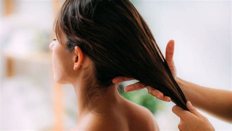 What is Argan Oil: The Ultimate Guide to Gorgeous Hair – Essenzia