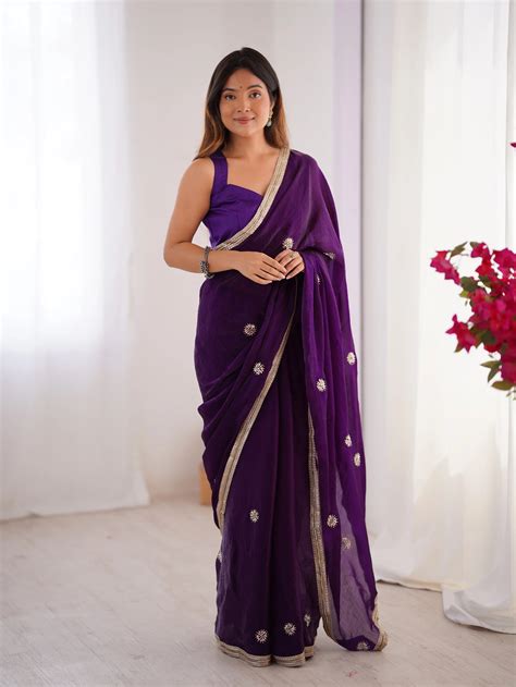 Flora Purple Floral Embellished Net Saree with Gold Border – glanzavi.com