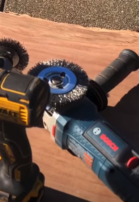 Mesa de nogal en proceso - Maderas y otros materiales - Foromadera