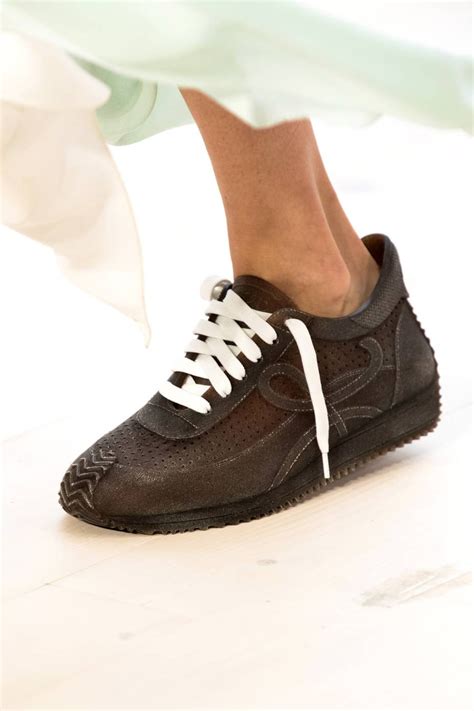 Vacation Getaway Essentials That Are Having A Moment This Season ...