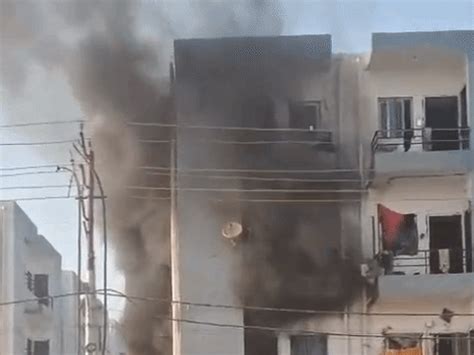 Lucknow Fire: 3 Floors Gutted; People Jump to Save Lives | Houses Evacuated