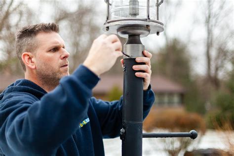 How to Install Security Lights Outdoor 的图像结果