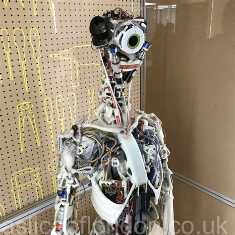 Science Museum Robots 的图像结果