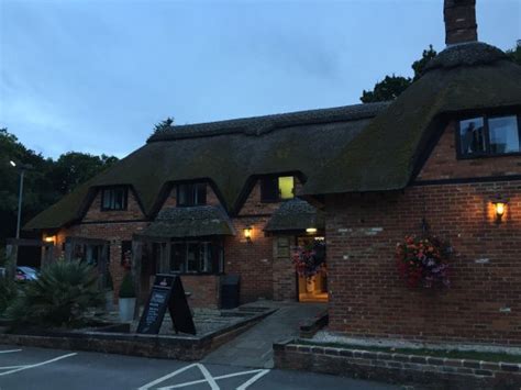 THE PILGRIM INN MARCHWOOD - Inn Reviews, Photos, Rate Comparison ...
