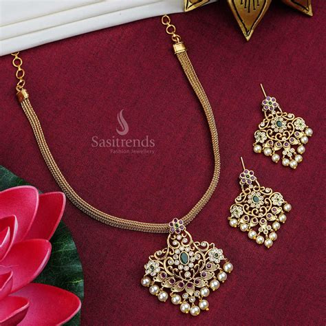 Premium Temple Short Jewellery Sets – Page 2 – Sasitrends