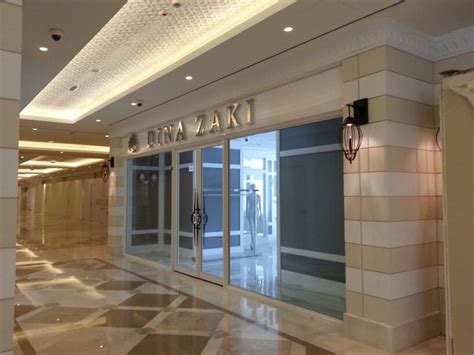 Shop Interior 的图像结果