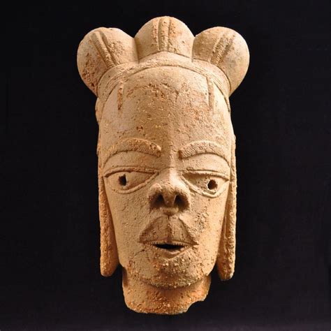 Portrait head. Nok culture, Jos Plateau, Northern Nigeria. Terra cotta ...