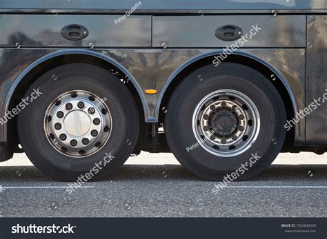 Bus Wheel 的图像结果