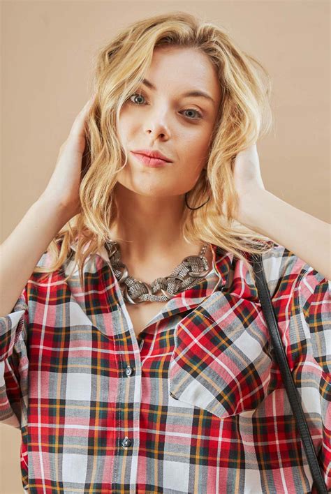 Gazillion | Classy Work Wear Fashion for the 30+ Women