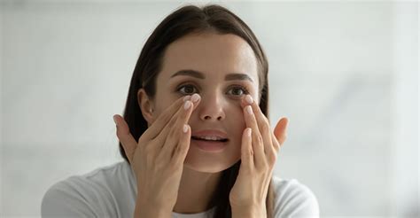 The Trouble of People with Glasses: Red Marks On Nose Bridge