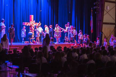 Geneva holds Flowering of the Cross Assembly – Geneva School of Boerne