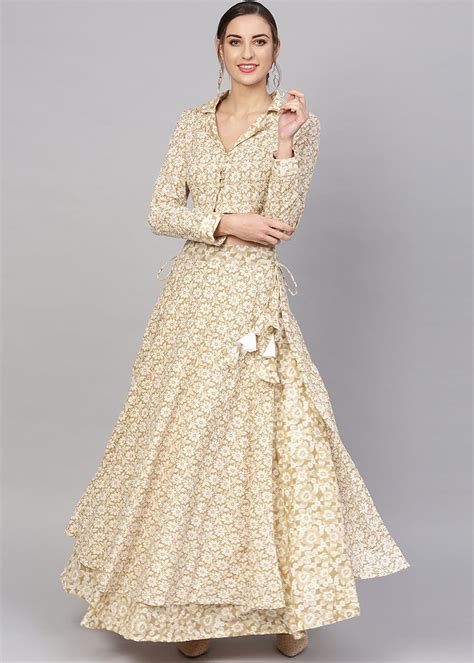 Get Off white Floral Printed Lehenga With Button Down Choli at ₹ 2799 ...