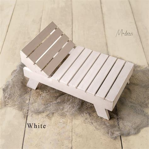 Beach Bench – Madras Prop Store