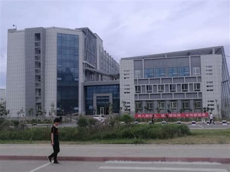 新疆工业高等专科学校新校区项目师资培训中心工程