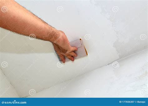 Sanding Ceiling 的图像结果