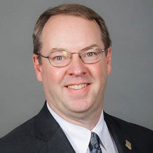 First Drive Review: 2025 Genesis GV80 | U.S. News