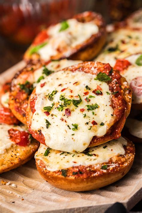 Homemade Mini Pizza Bagel Bites - xoxoBella