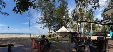 ROXY BEACH HOTEL (Sematan, Sarawak) - Hotel Reviews, Photos, Rate ...