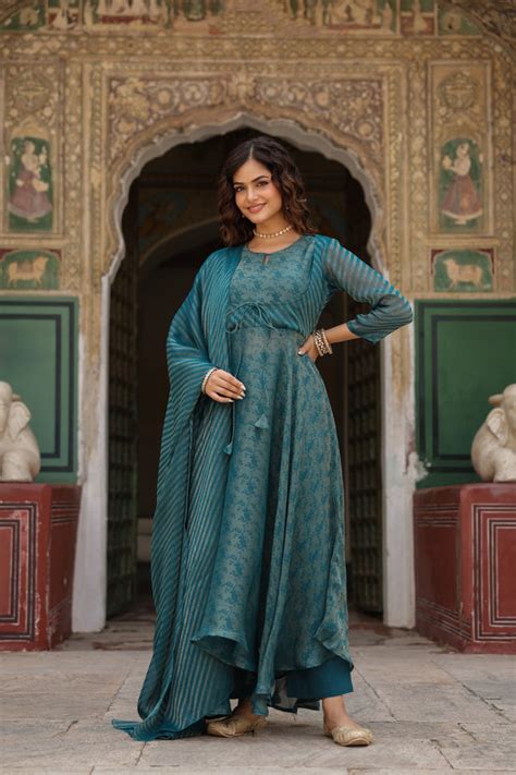 Buy Women's Flared Jacquard Anarkali Kurta Set Online in India | Anayna