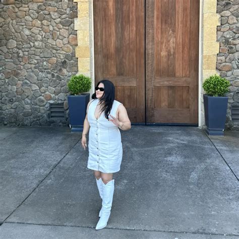 โพสต์ ของ Selena Vega|Lemon8