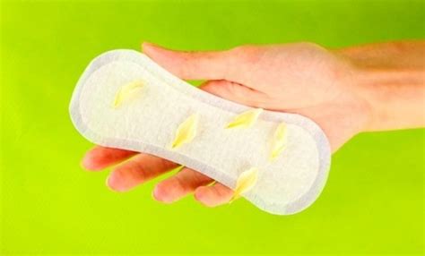 Yellow discharge: is it normal? What can it be and how to treat it ...