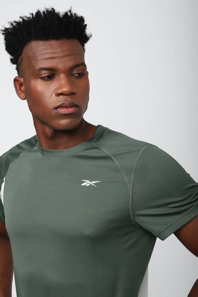 Reebok India Official | Reebok Men T Shirt Online at reebok.abfrl.in ...