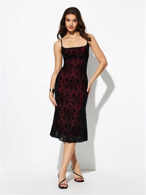 Bow Bodycon Dress | Savana | Bestsellers