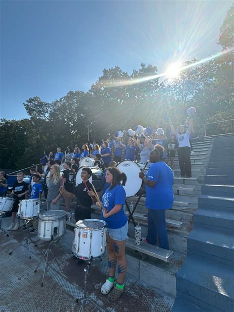 Band parent meeting/ Gadsden Music Co. Instrument rental night ...