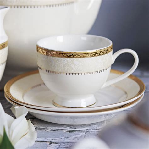 Crème Gold Cup and Saucer Set (6 Cups and 6 Saucers) – Vigneto