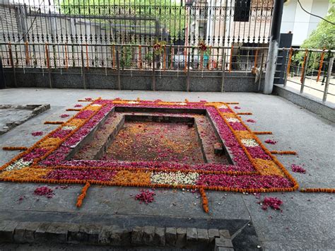 Nigambodh Ghat Cremation Ground, Contact Number, Timings, Cost