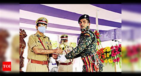 Cops remember Covid martyrs | Bhubaneswar News - Times of India