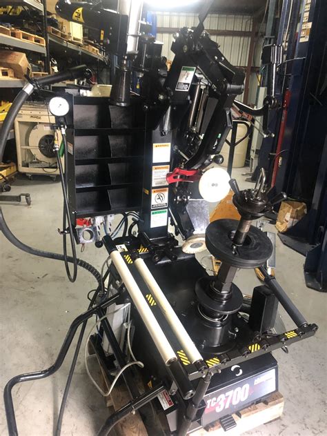 USED TIRE CHANGERS — FAST EQUIPMENT