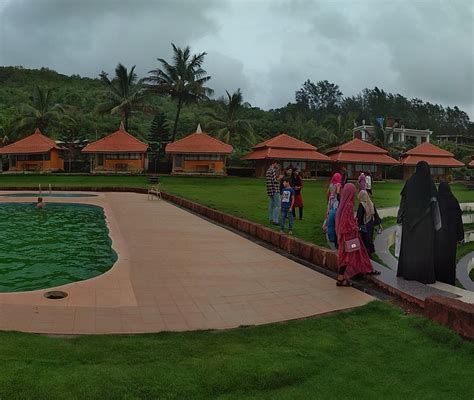 SAGAR SAWALI BEACH RESORT LADGHAR - Hotel Reviews & Photos - Tripadvisor